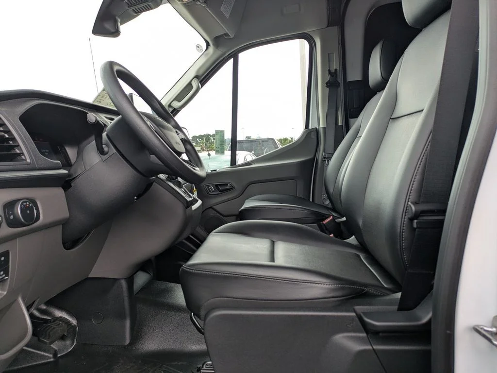New 2026 Oxford White Ford Base image 20