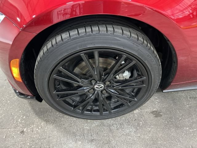 Certified Used 2025 Red Mazda Club image 22