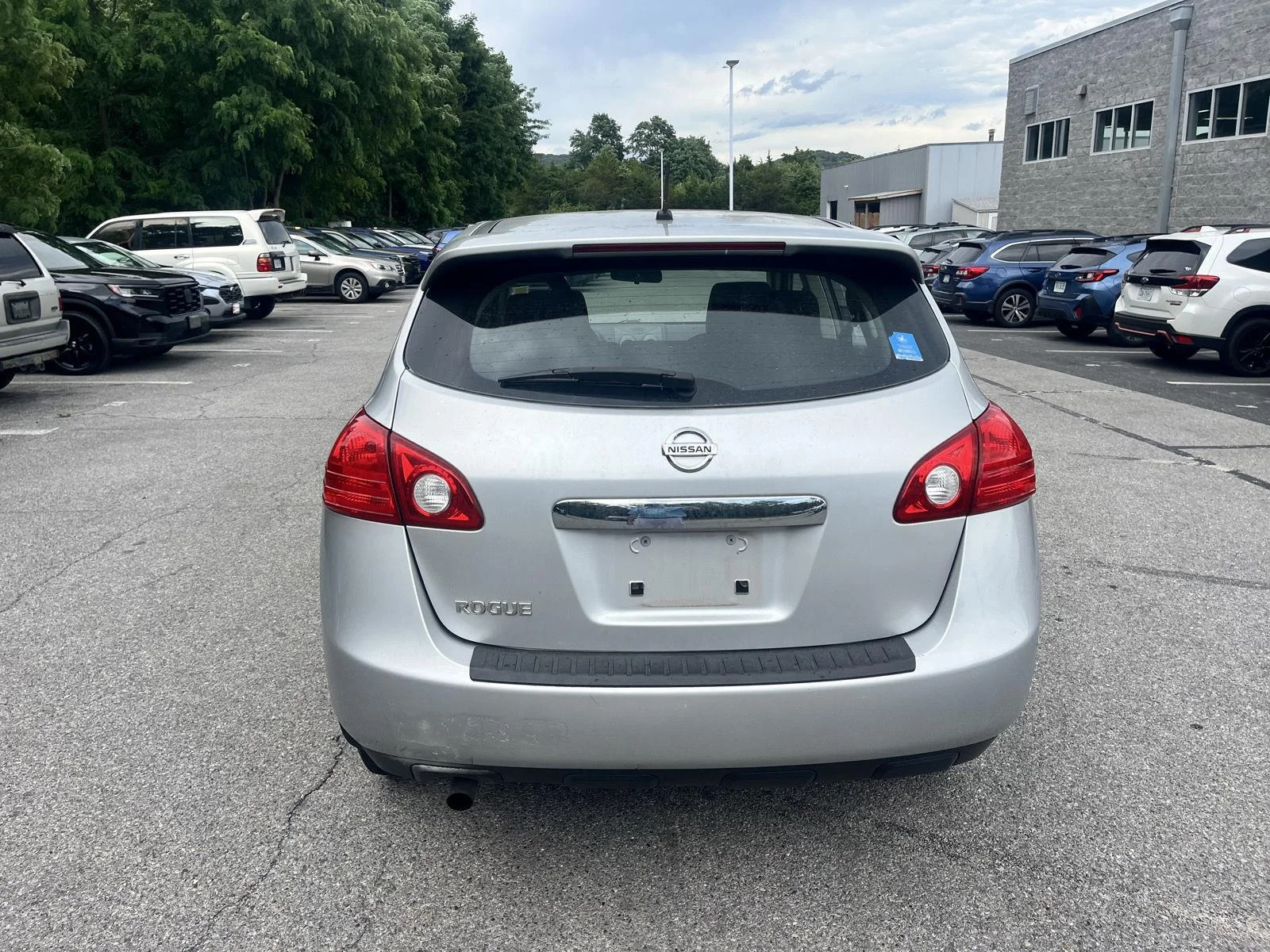 Used 2012 Brilliant Silver Nissan S image 6
