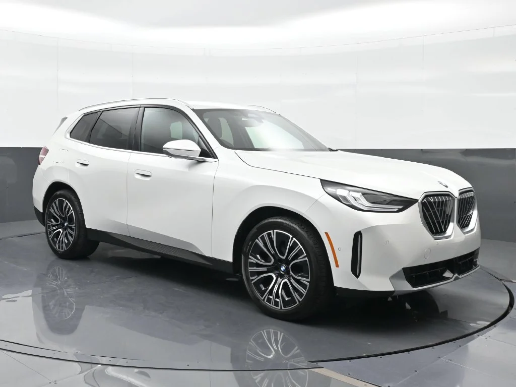 Used 2026 White BMW 30 xDrive image 13