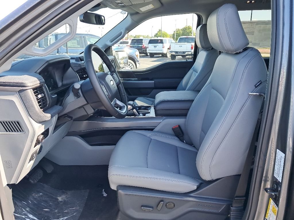 New 2025 Carbonized Gray Metallic Ford Flash™ image 6