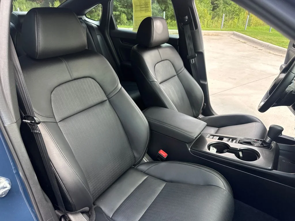 Certified Used 2025 Blue Lagoon Pearl Honda Sport image 35