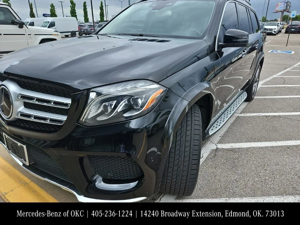 Used 2017 Obsidian Black Metallic Mercedes-Benz GLS 550 image 3