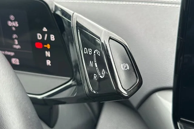 Used 2023 Gray Volkswagen Pro S image 25