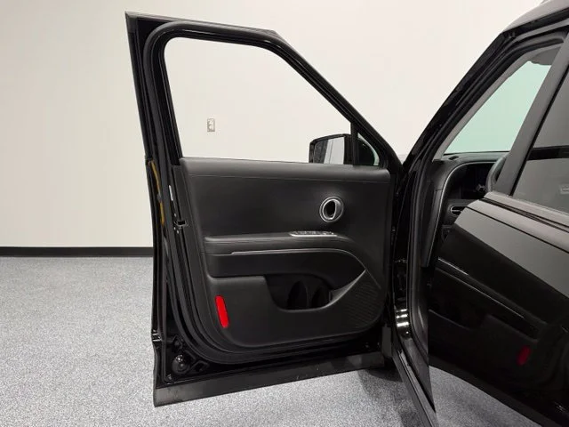 Used 2026 Red Hyundai SEL Convenience image 9