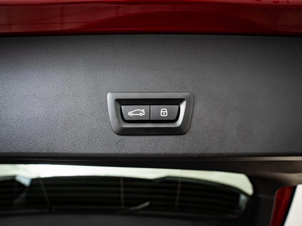 Certified Used 2025 Red Metallic BMW M50 xDrive image 18