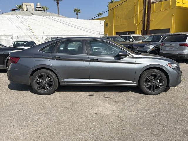 Certified Used 2023 Gray Volkswagen 1.5T SE image 4