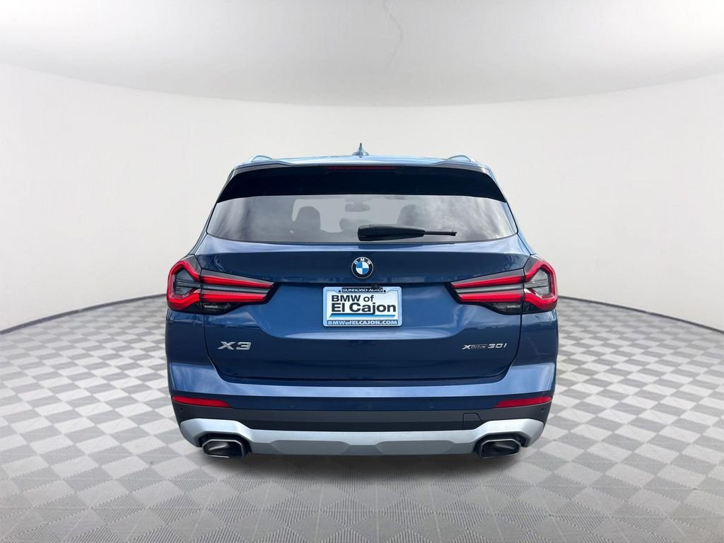 Used 2024 Phytonic Blue Metallic BMW xDrive30i image 5