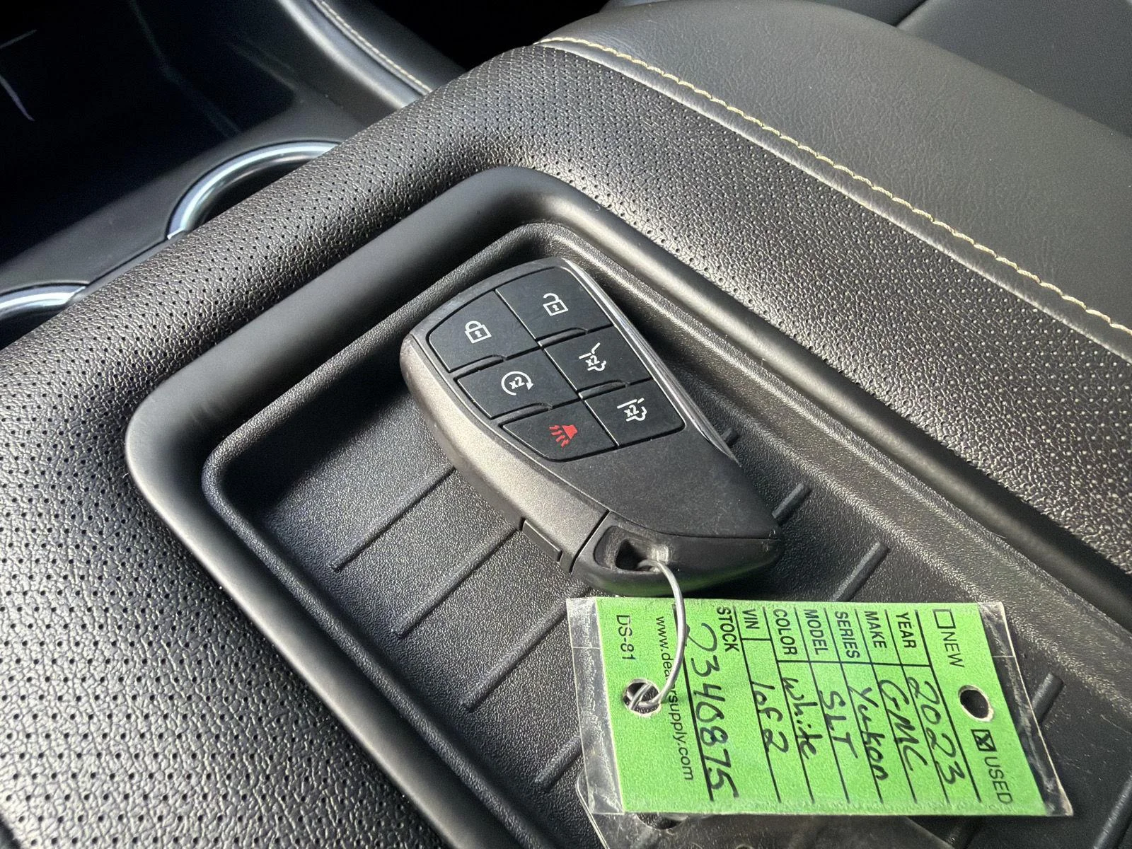 Used 2023 Summit White GMC SLT image 49