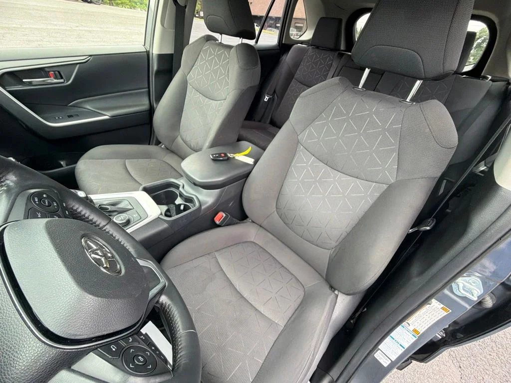 Used 2021 Gray Toyota XLE image 16