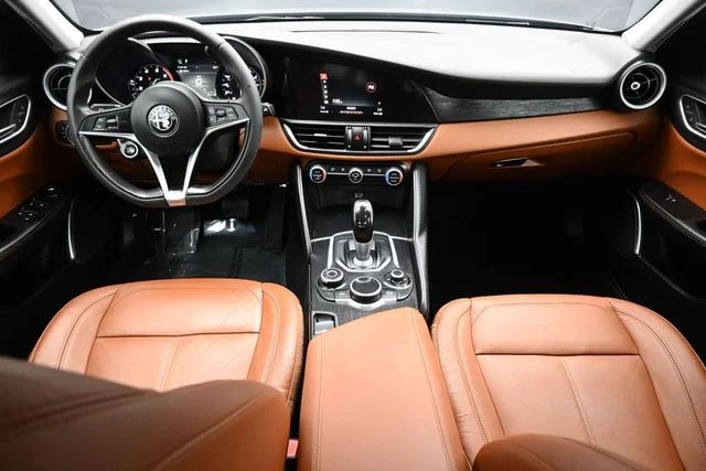 Used 2019 Gray Alfa Romeo Base image 18