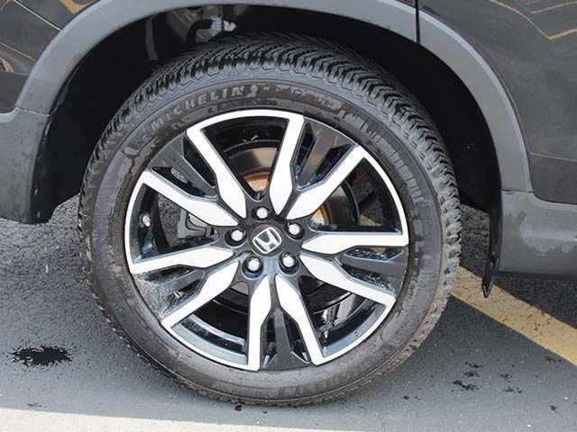 Used 2019 Crystal Black Pearl Honda Elite image 8