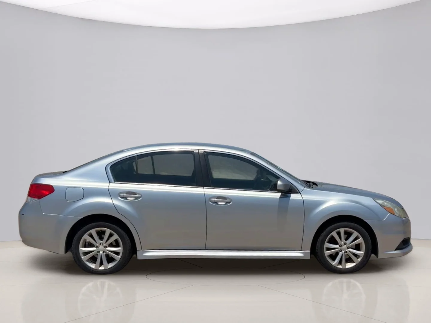 Used 2013 Silver Subaru 2.5I PREM image 6