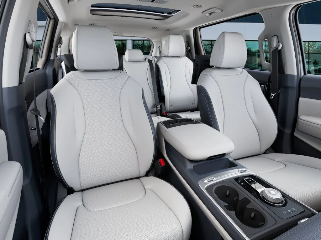 New 2027 White Kia SX Prestige image 15