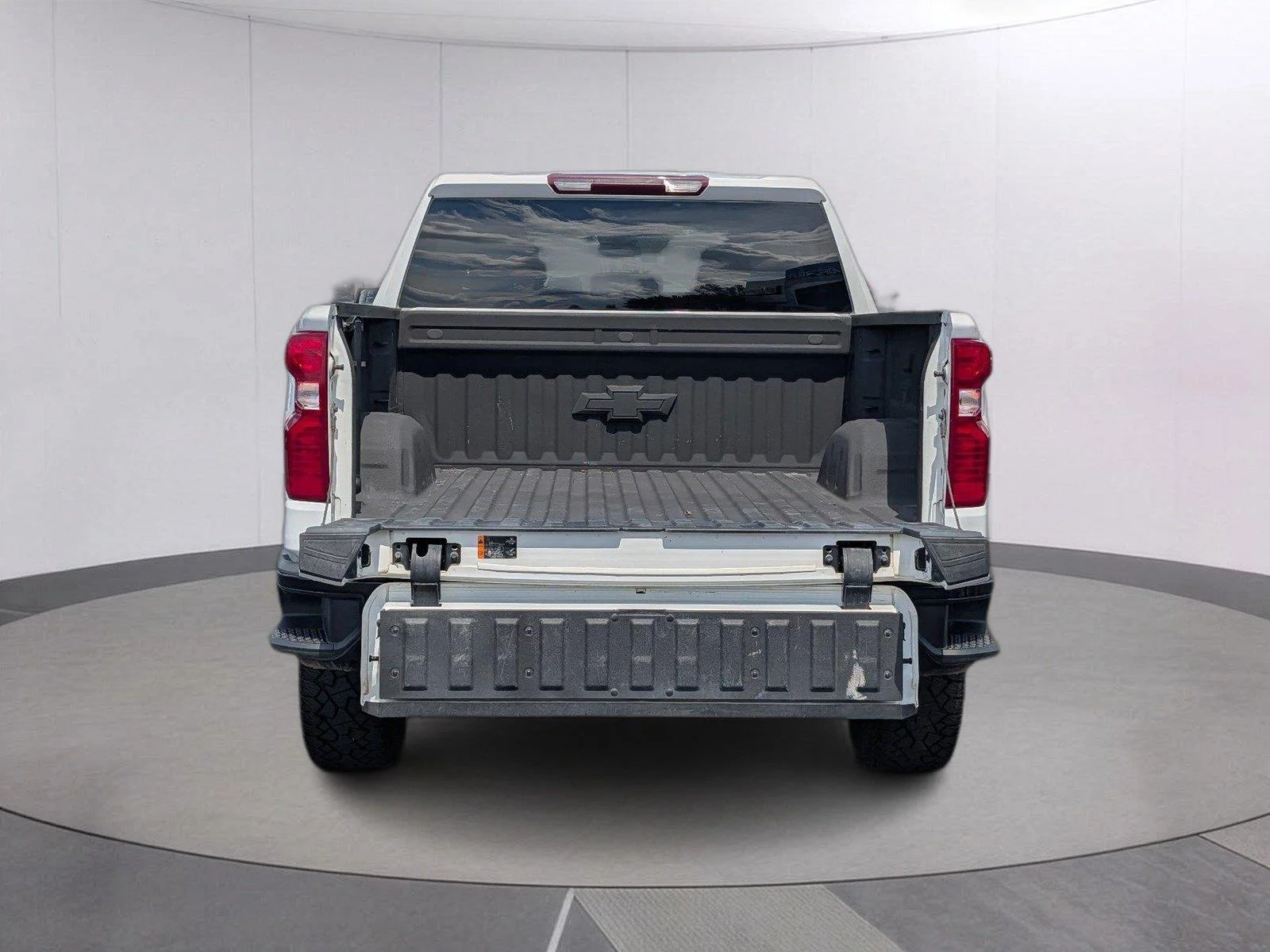 Used 2023 SUMMIT WHITE Chevrolet Custom Trail Boss image 5