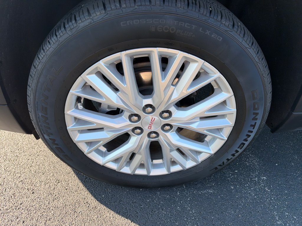 Used 2026 White GMC Elevation image 10