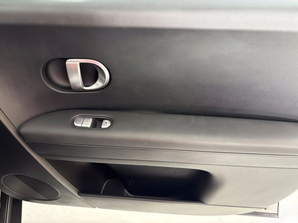 Used 2024 Gray Hyundai SEL image 14