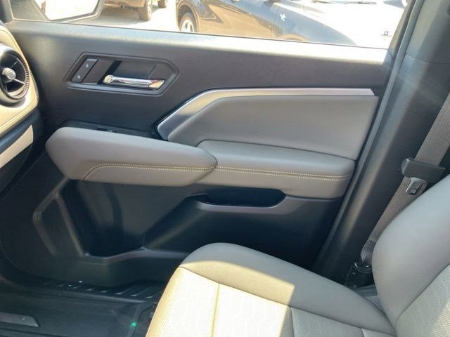 Certified Used 2024 Summit White Chevrolet 4WD ZR2 image 20