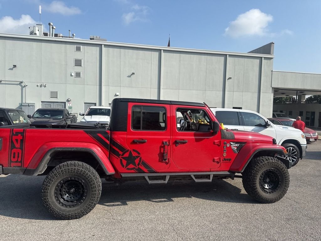 Used 2024 Red Jeep Sport image 11