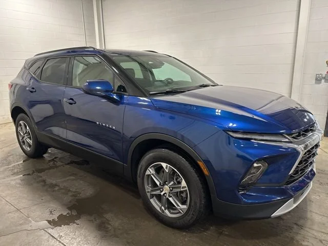 Used 2023 Blue Glow Metallic Chevrolet 2LT image 3