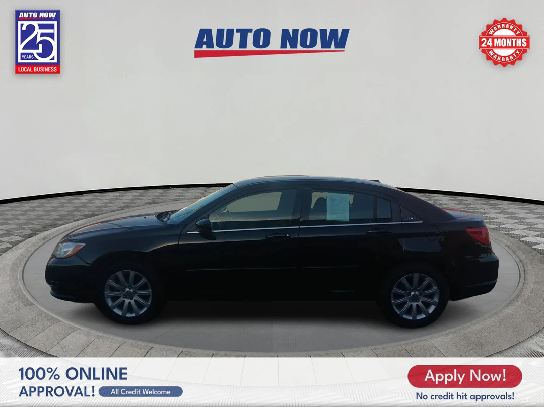Used 2013 Black Chrysler Touring image 3
