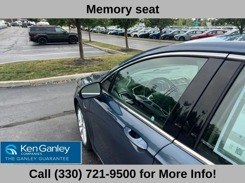 Used 2019 Blue Ford Titanium image 22