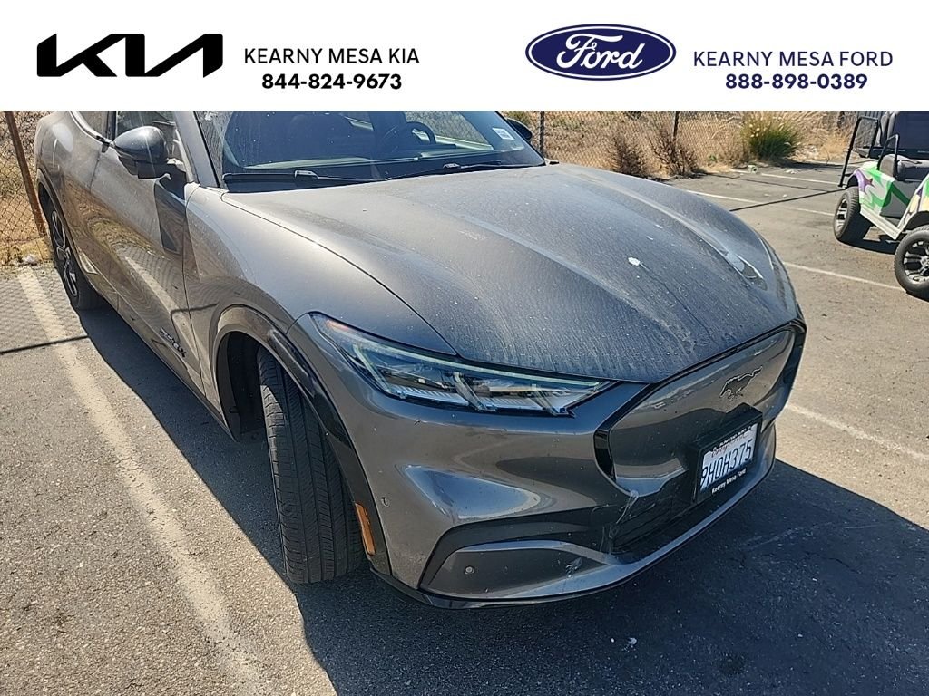 Used 2023 Gray Ford Premium image 1