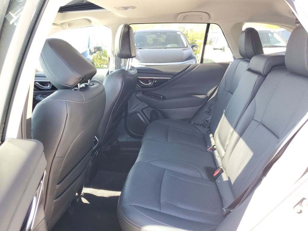 Used 2024 Crystal White Pearl Subaru Limited image 15