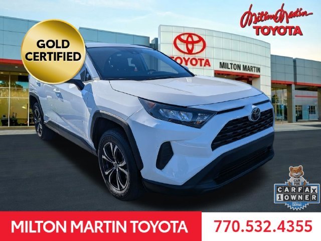 2020 Toyota RAV4 LE