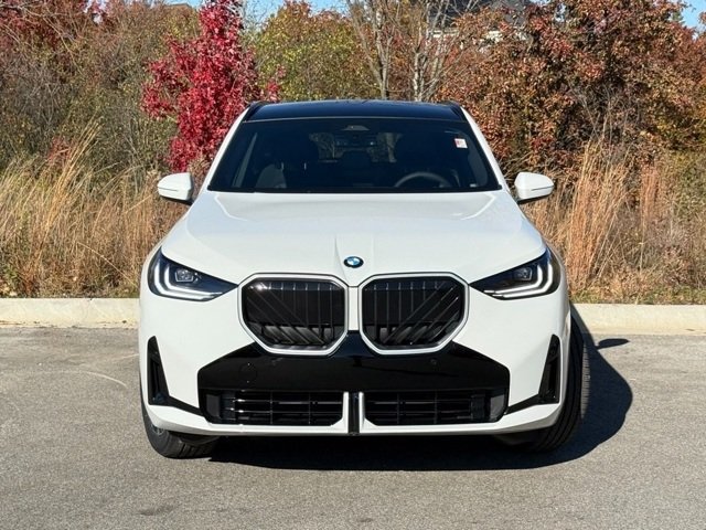 Used 2026 Alpine White BMW 30 xDrive image 2