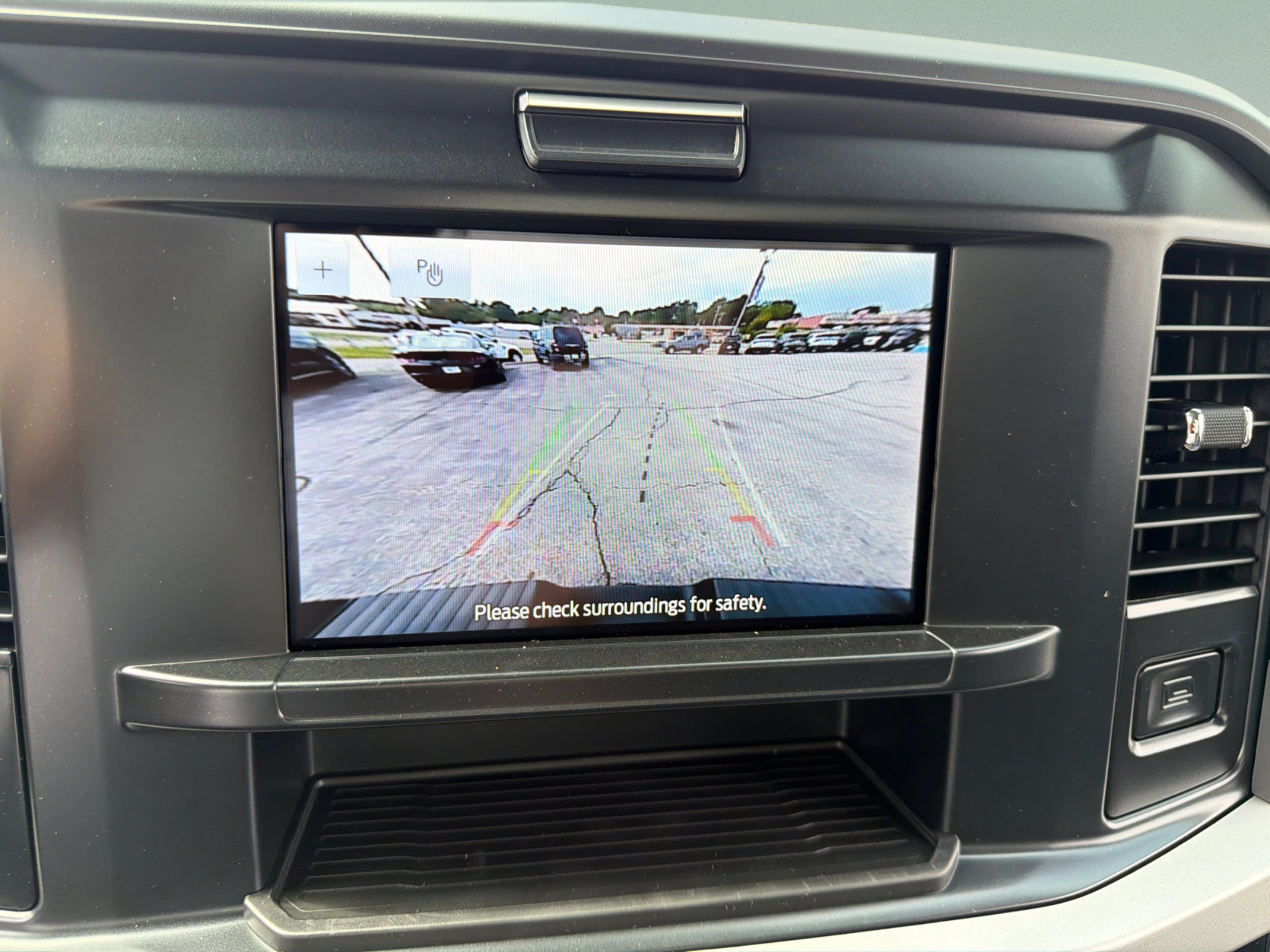New 2026 Carbonized Gray Metallic Ford F-350® XLT image 21