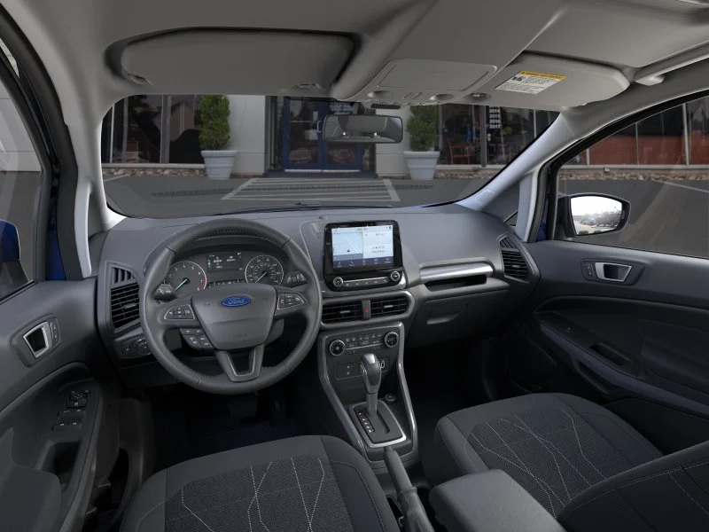 New 2021 Lightning Blue Metallic Ford SE image 9