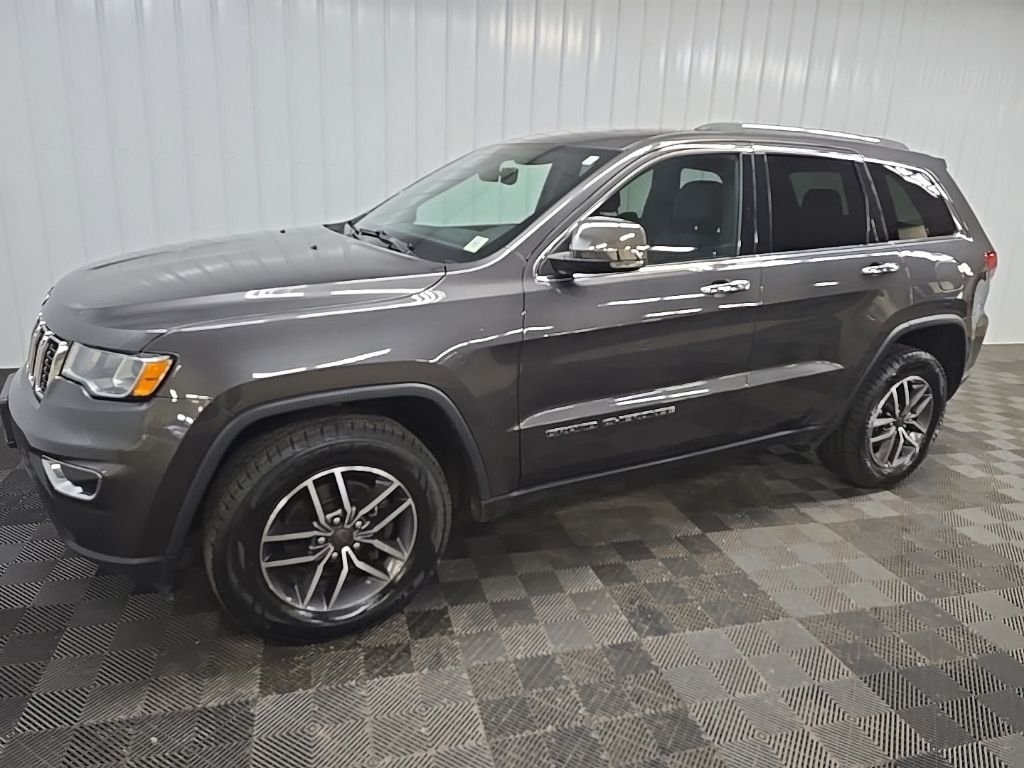 Used 2020 Gray Jeep Limited image 6