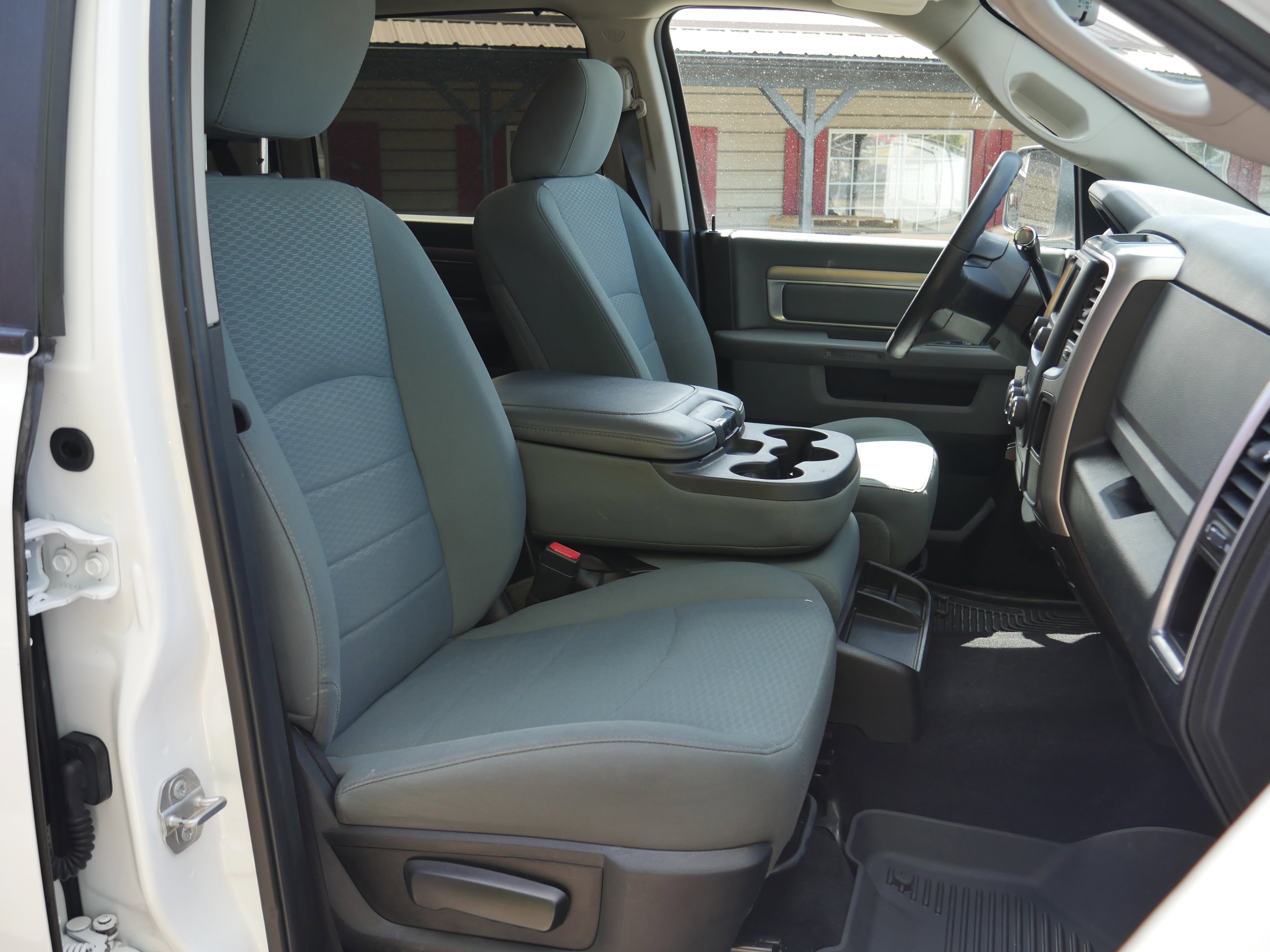 Certified Used 2018 Bright White Clearcoat Ram SLT image 25