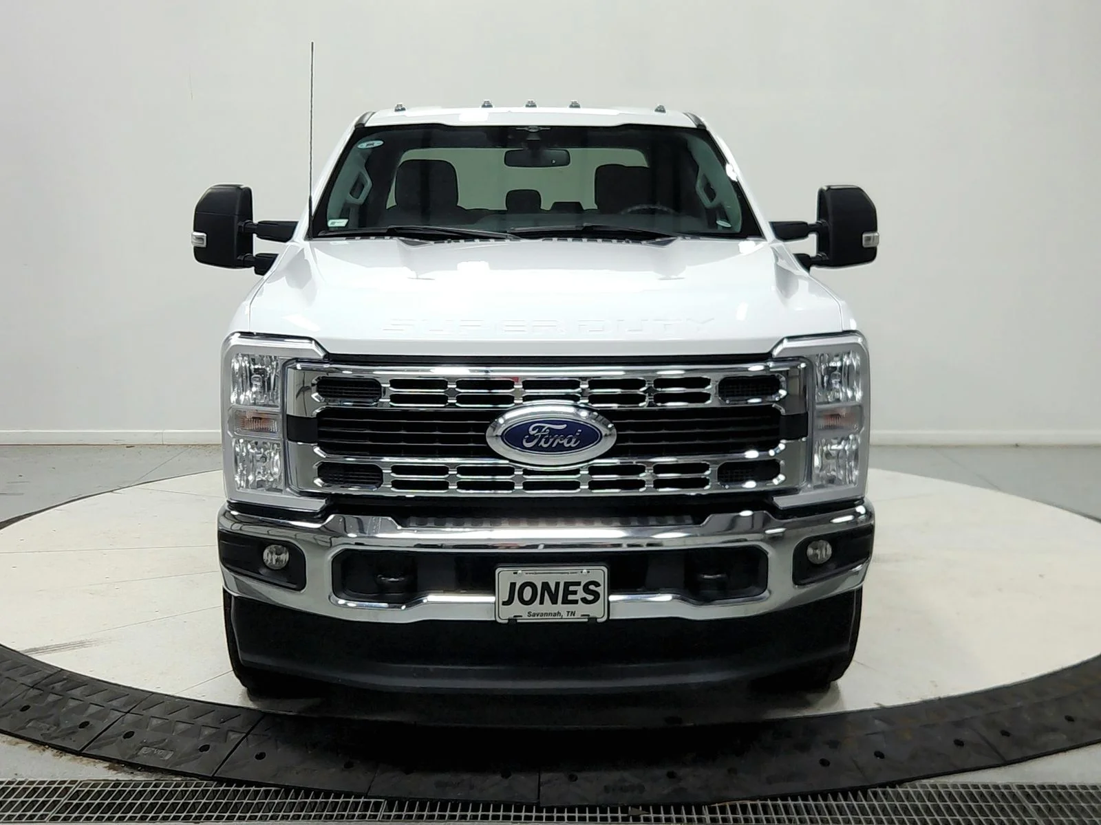 Used 2023 White Ford XLT image 3