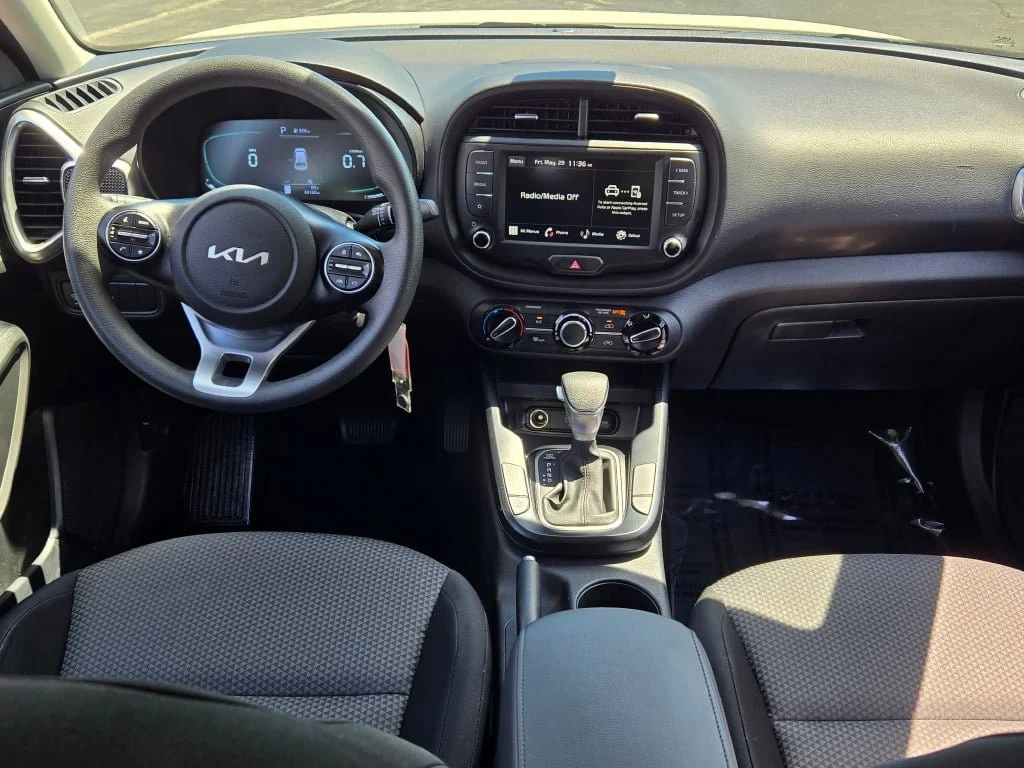 Used 2025 White Kia LX image 17
