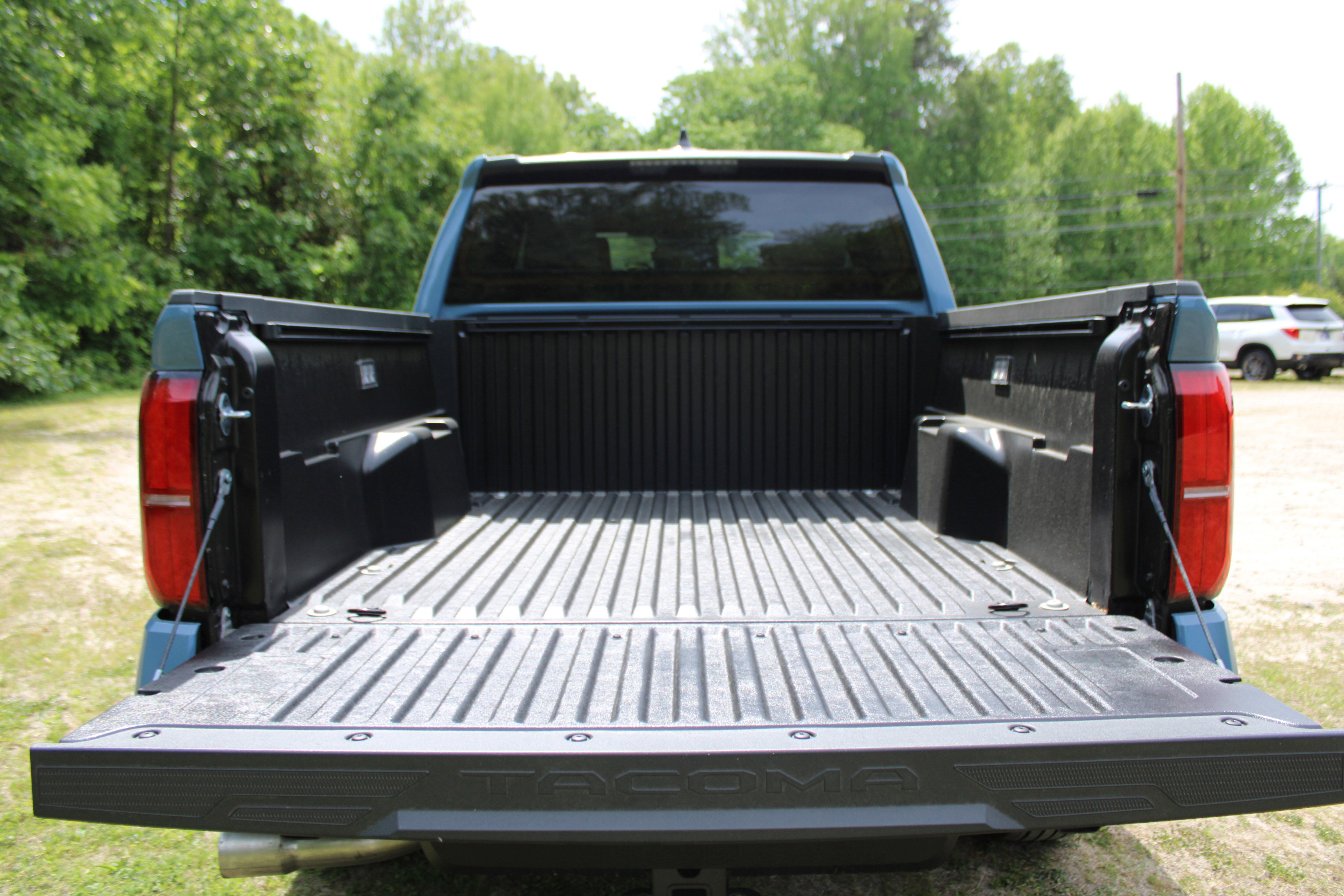 2026 Toyota Tacoma SR5 - Photo 11