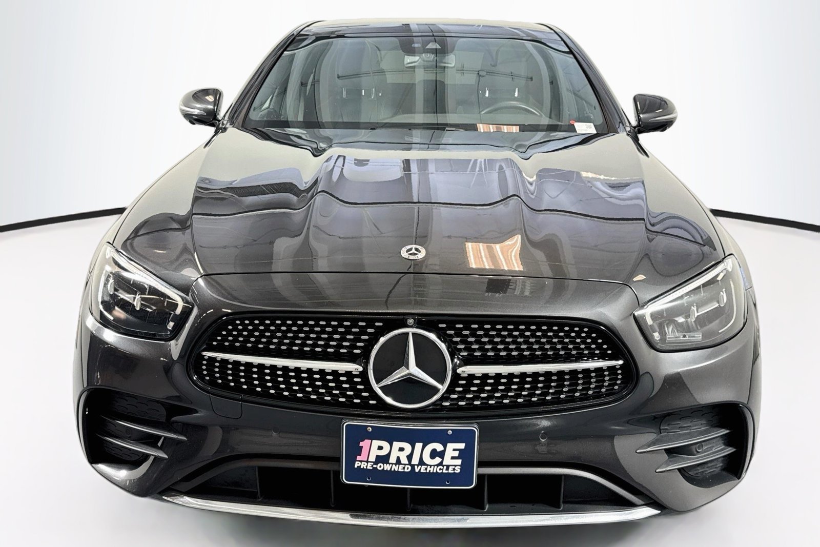 Used 2022 Graphite Grey Metallic Mercedes-Benz E 350 image 2