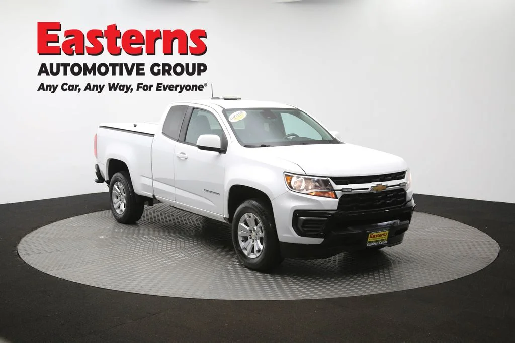 Used 2022 White Chevrolet LT image 46