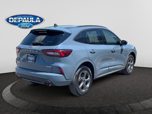 Used 2024 Vapor Blue Ford ST-Line image 7