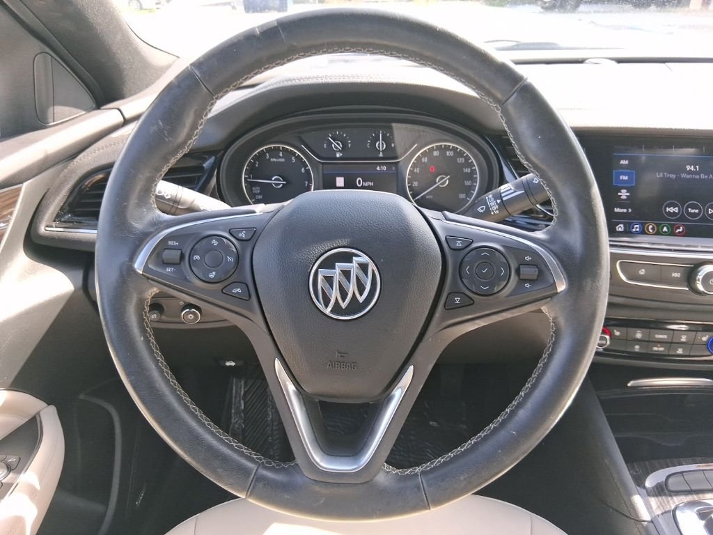 Used 2019 Red Buick Avenir image 22