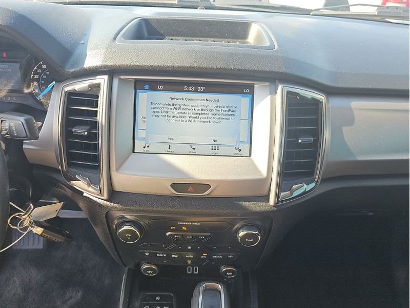 Used 2019 Magnetic Metallic Ford XLT image 14