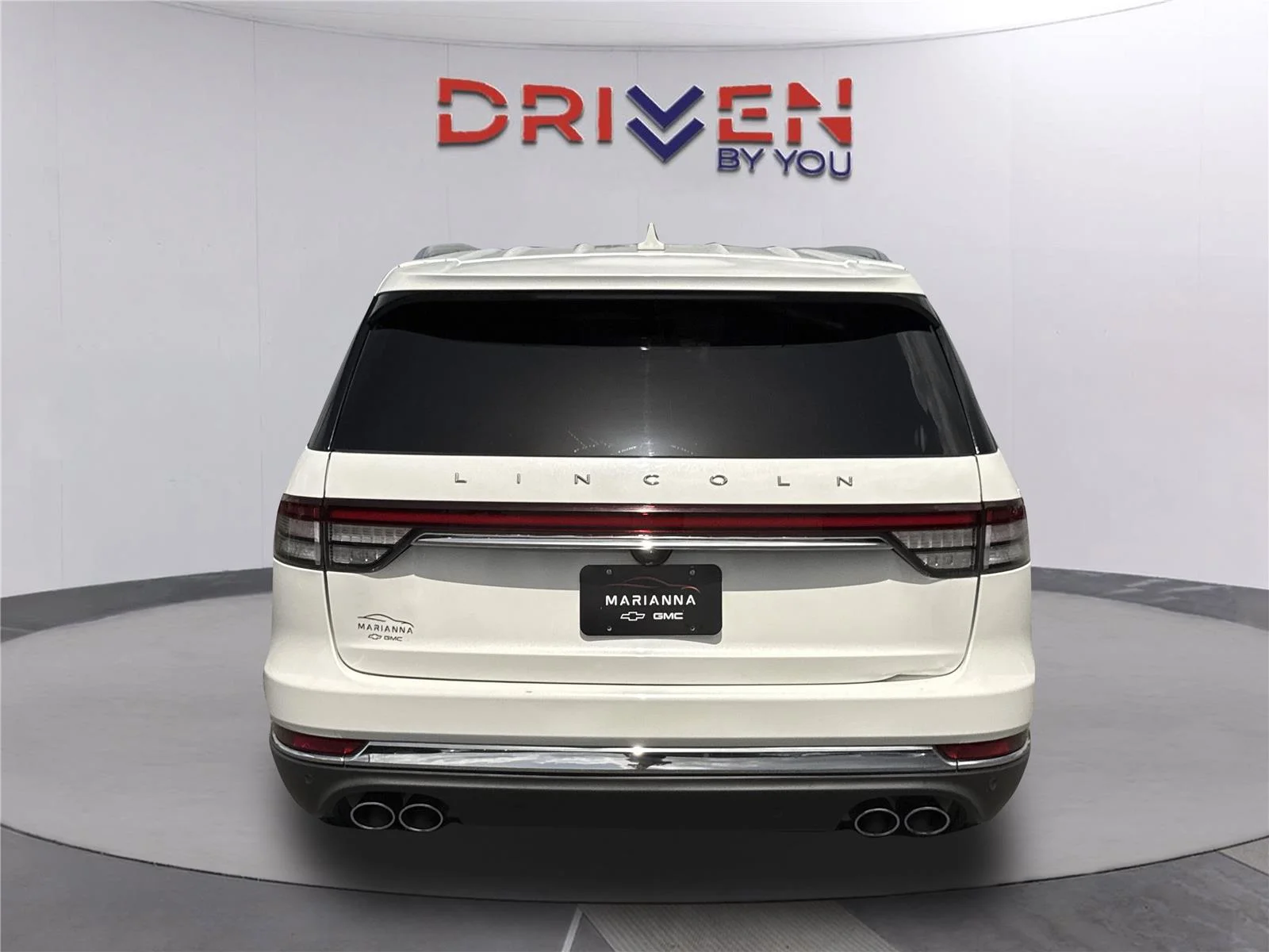 Used 2022 Pristine White Metallic Tri-Coat Lincoln Reserve image 5