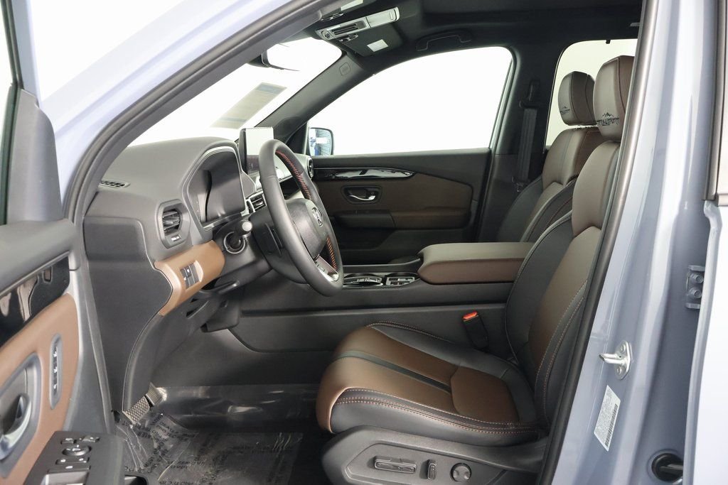 New 2026 Sonic Gray Pearl Honda TrailSport image 5