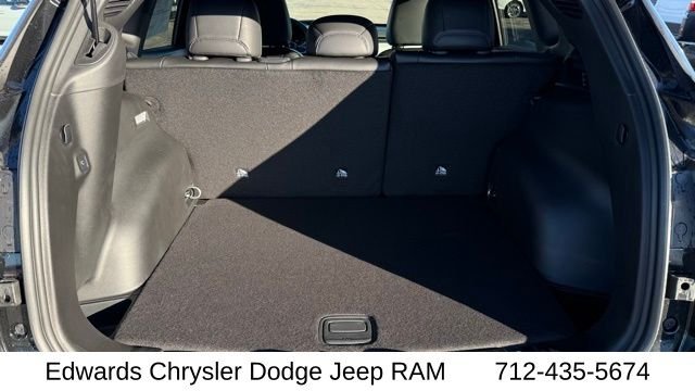 New 2026 Diamond Black Crystal Pearlcoat Jeep Limited image 34