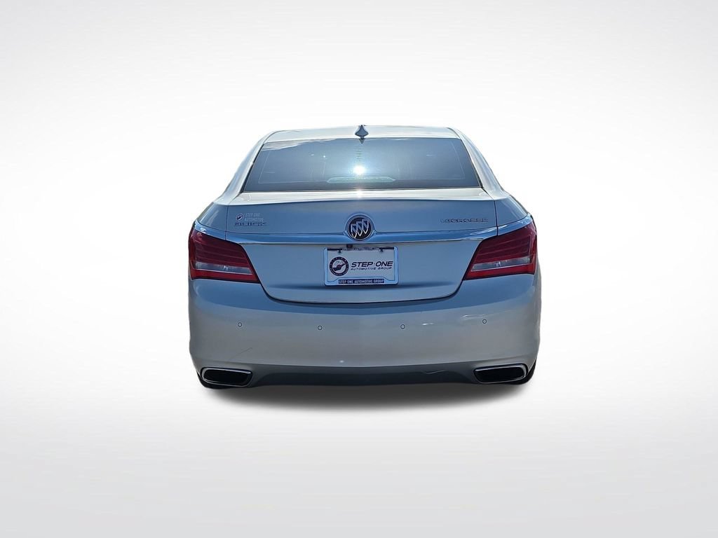 Used 2015 QUICKSILVER METALLIC Buick Leather image 6