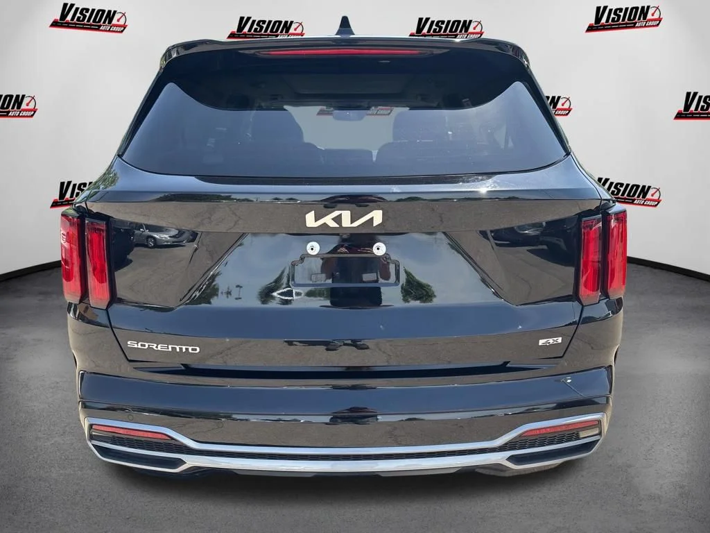 Used 2023 Black Kia SX image 9