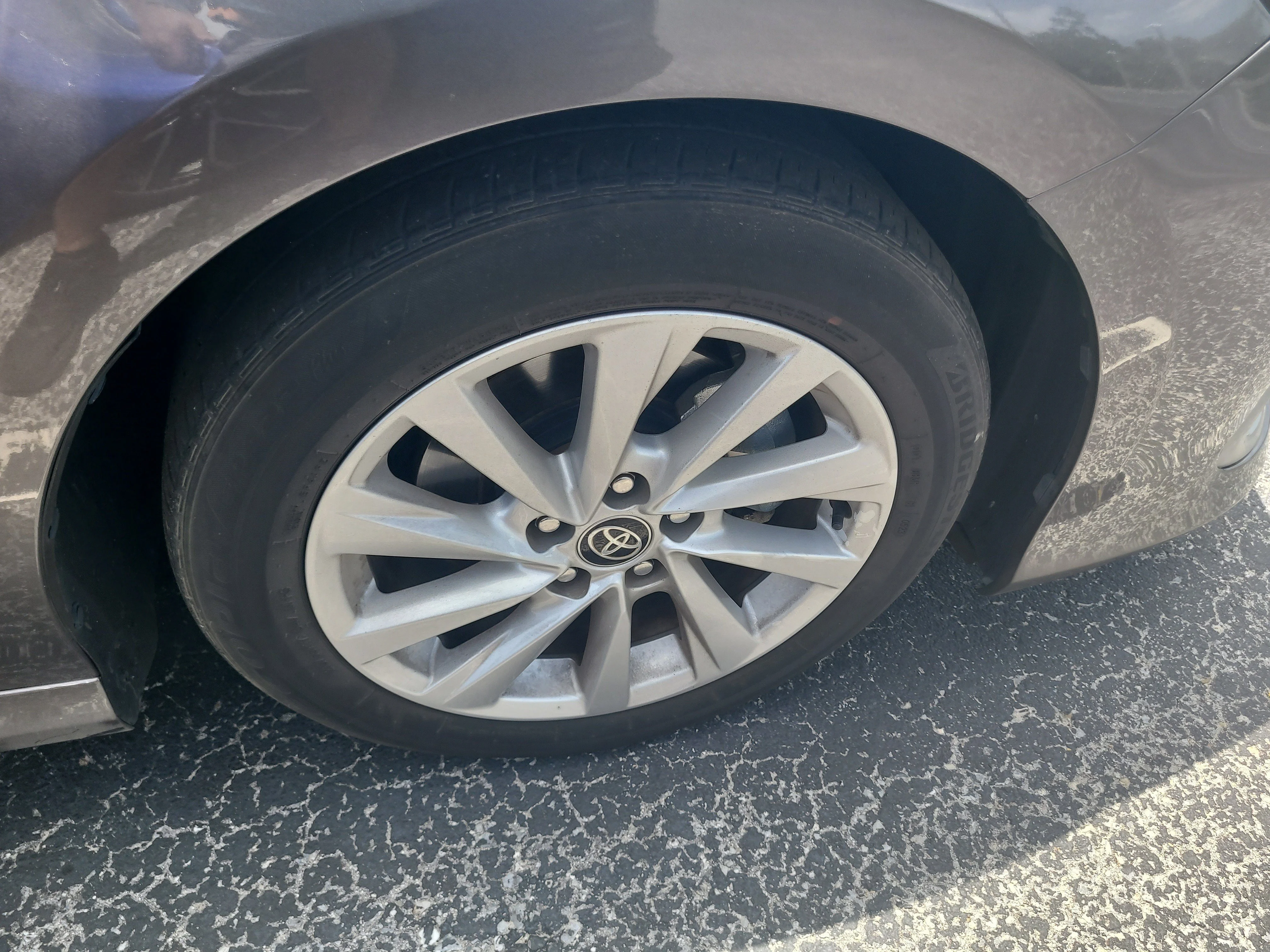 Used 2023 Predawn Gray Mica Toyota LE image 8