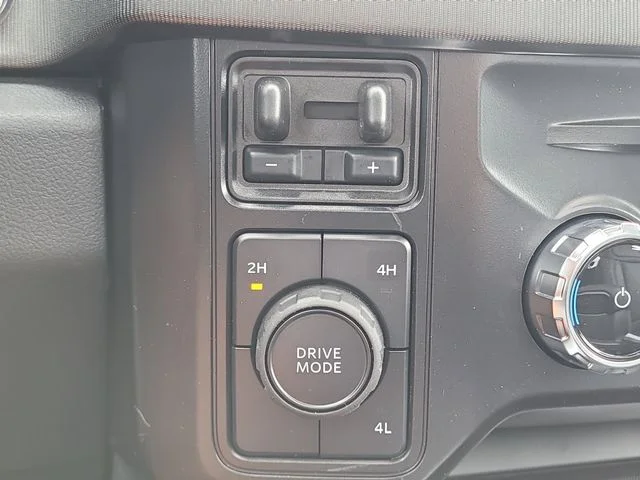 New 2026 Gray Metallic Ford Platinum image 30