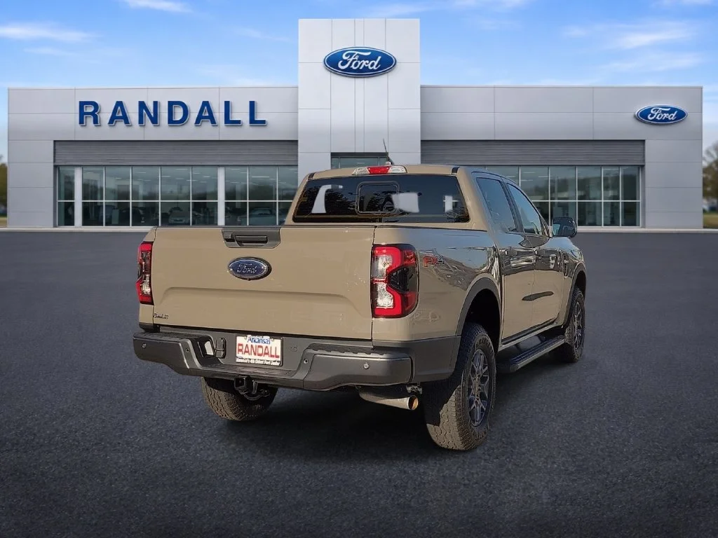 New 2026 Marsh Gray Ford XLT image 5
